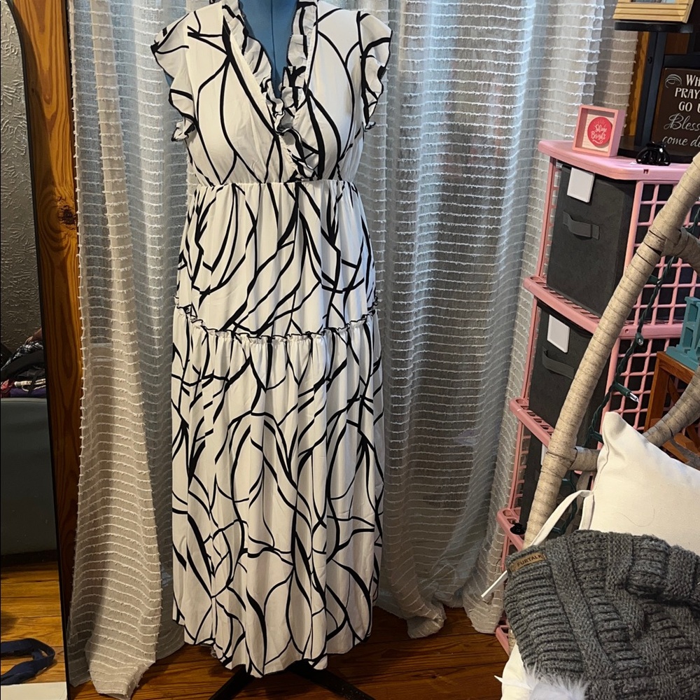 Black & White Printed Ruffle Maxi Dress